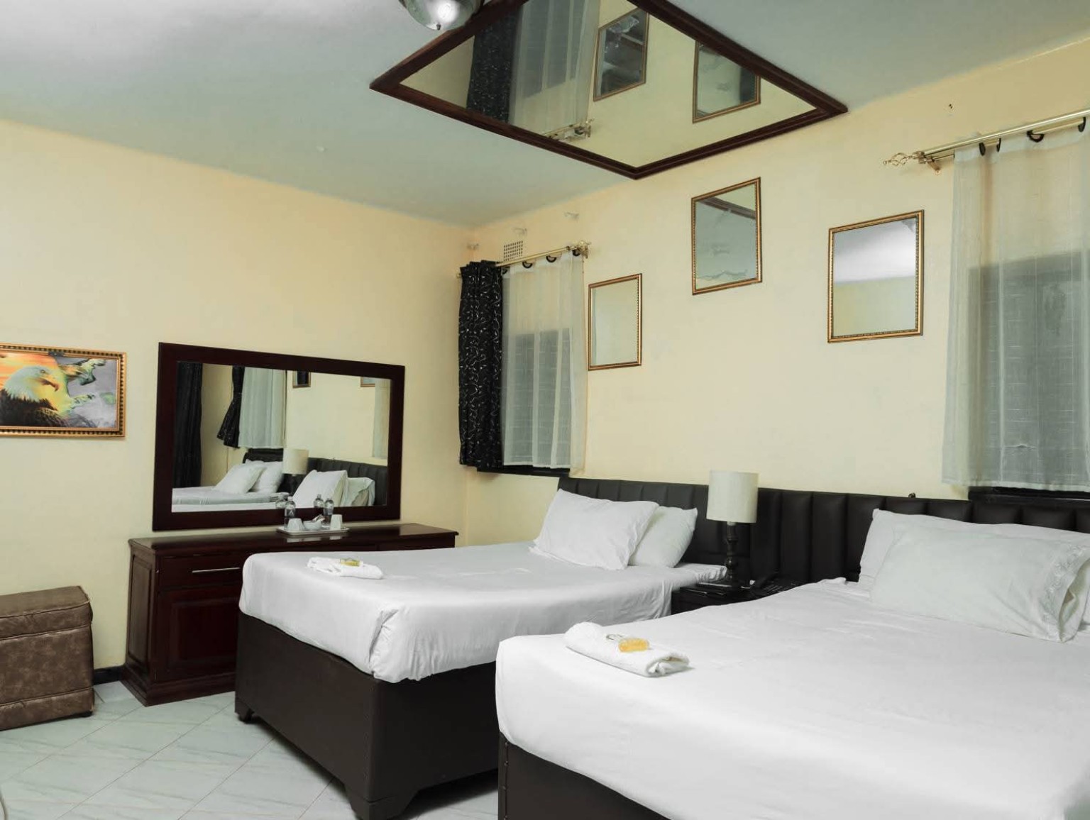 Suite interior
